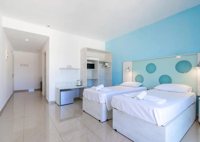 Santa Maria מלון 3*